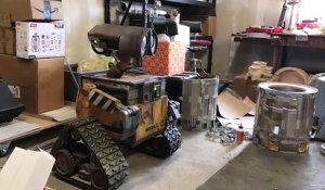 Une réplique du robot Wall-E plus vraie que nature