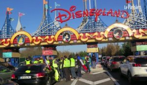 Gilets jaunes : Disneyland Paris, autoroutes... les blocages se poursuivent