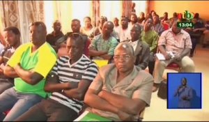 RTB - Rencontre entre les personnes affectées par le projet de construction de l’université Ouaga2 et les personnalités en charge de cette affaire