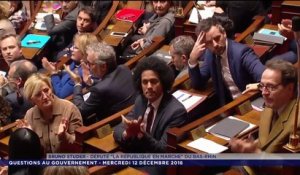 Attaque à Strasbourg: Le député Bruno Studer ému aux larmes en rendant hommage aux victimes à l'Assemblée nationale - VIDEO