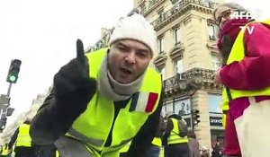 "Gilets jaunes": manifestations éparses au coeur de Paris