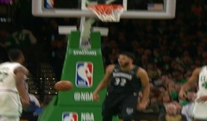 Play of the Day: Karl-Anthony Towns