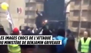 Les images chocs de l'attaque du ministère de Benjamin Griveaux