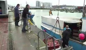 Bateaux volés par des passeurs: colère des pêcheurs de Boulogne