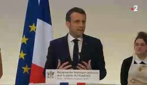 Ecoutez la petite phrase d'Emmanuel Macron sur les Français qui énerve une nouvelle fois les gilets jaunes