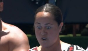 Auckland - Un mini-haka avant la finale entre Sandgren et Norrie