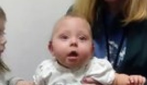 Quand Ce Bebe Sourd Entend Sa Mere Dire Je T Aime Pour La Premiere Fois Sur Orange Videos