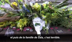 Football: les supporters du FC Nantes se recueillent pour Sala
