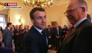 Saône-et-Loire : Emmanuel Macron face aux élus
