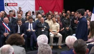 Grand débat : un collégien interpelle Emmanuel Macron sur l'urgence climatique
