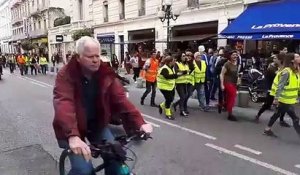 Avignon : défilé des motards