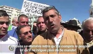 Algérie: une foule immense défile dans le centre d'Alger (6)