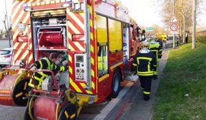 Vandoeuvre : la voiture s'embrase en roulant, la conductrice indemne