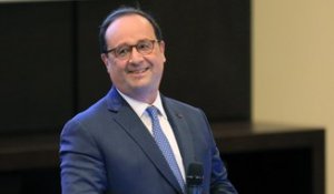 VIDEO. Devant des lycéens du niortais, François Hollande nous parle d'Obama, Poutine et Merkel