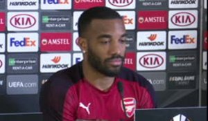 Quarts - Lacazette : "Naples, une vraie équipe italienne"