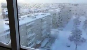 Etendre son linge en hiver en russie... Pas top pour les vêtements