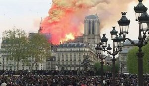 Notre-Dame de Paris: le FILM de l'incendie