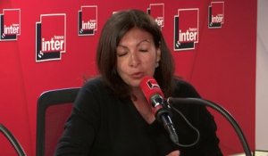 Anne Hidalgo, maire de Paris : "Dans les grandes villes, on ne va plus pouvoir continuer comme avant : chacun dans sa petite voiture individuelle avec un moteur thermique, c'est fini"