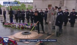 Commémorations du 8-mai: Emmanuel Macron ravive la flamme du Souveni r