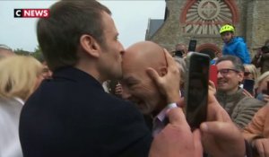 Européennes : le bain de foule au Touquet d'Emmanuel Macron