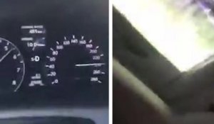 Il filme son compteur pendant qu'il roule à 260 km/h en Lexus LS460 et finit par se crasher