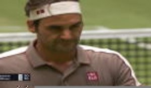 Halle - Federer se sort du piège Millman