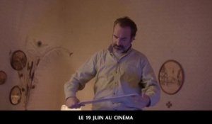 Bande-annonce du film "Le Daim", avec Jean Dujardin - VIDEO