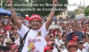 Birmanie: manifestation pour que soit modifiée la Constitution