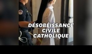 Les images de ces prêtres et religieuses pro-migrants arrêtés aux États-Unis