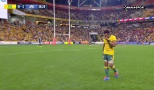 La standing ovation  du Suncorp Stadium de Brisbane pour la sortie de Will Genia