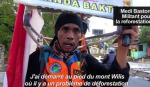 Un Indonésien parcourt 700 kilomètres à reculons pour sauver les forêts