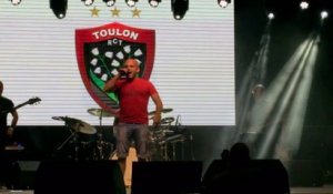 Christophe Charaud lance son premier Pilou Pilou sur la scène de La Tournée Var-matin à Toulon