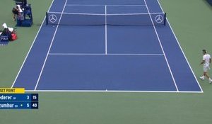 US Open - Federer perd un set puis déroule contre Dzumhur