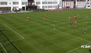 Bayern - Le superbe but de Martinez à l'entraînement