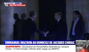 Emmanuel Macron arrive au domicile de Jacques Chirac