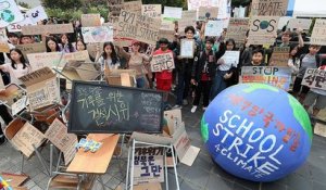 A Séoul, les jeunes protestent contre l'inaction face au réchauffement climatique
