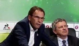 Football - Roland Romeyer annonce le remplacement de Ghislain Printant par Claude Puel en tant qu'entraîneur de l'AS Saint-Étienne