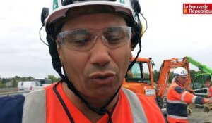 VIDEO. Tours : il veille à la sécurité des hommes sur le chantier de l'A10