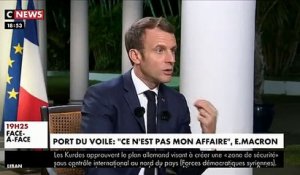 Emmanuel Macron: "Le port du voile dans l'espace public n'est pas mon affaire"