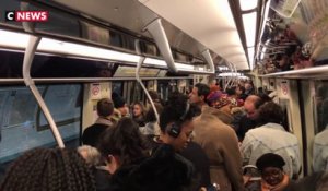 Retraites : l'Unsa-RATP appelle à un «lundi noir» dans les transports