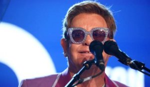 Michael Jackson traité de "malade mental" par Elton John