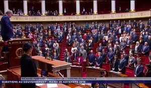 Les députés rendent hommage aux treize militaires français tués au Mali en observant une minute de silence à l'Assemblée nationale - VIDEO