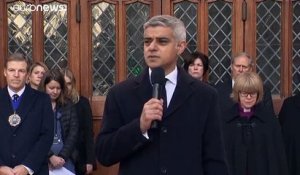 Londres : trois jours après l'attentat, l'hommage et la polémique
