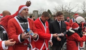 Bordeaux : 1380 motards déguisés en Père Noël offrent des cadeaux aux enfants malades