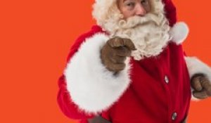 OMF Oh my fake : le père Noël rouge et blanc créé par Coca-Cola ? C'est faux !