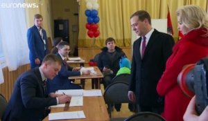 Russie : démission du gouvernement de Dmitri Medvedev