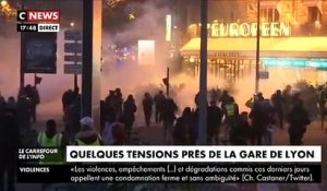 Incidents en cours devant la Gare de Lyon avec des feux de poubelles et de scooters, lacrymogènes et canons à eau