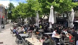 Les  terrasses reprennent vie à Martigues