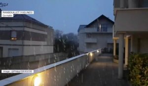 La ville de Rambouillet se réveille sous quelques flocons de neige