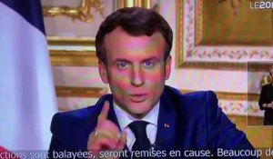 Discours d'Emmanuel Macron avec la musique d'Independance Day